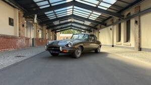 Image 1/81 de Jaguar Type E (2+2) (1969)