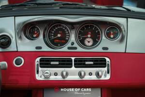 Image 21/25 of BMW Z8 (2002)