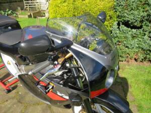 Afbeelding 5/41 van Honda VFR 400R (1992)