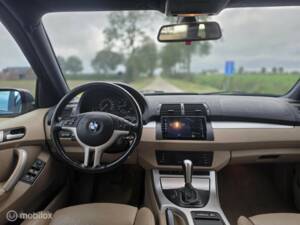 Bild 19/46 von BMW X5 3.0i (2003)