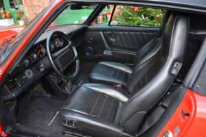 Bild 9/15 von Porsche 911 Carrera 3.2 (1987)