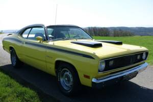 Image 32/57 of Plymouth Duster (1970)