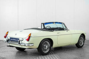 Afbeelding 2/50 van MG MGB (1968)