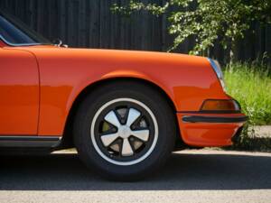 Image 6/50 de Porsche 911 2.4 S (1900)