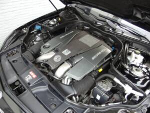 Image 82/97 of Mercedes-Benz CLS 63 AMG S 4MATIC (2013)