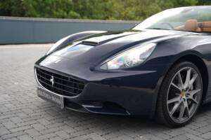 Image 30/50 de Ferrari California (2012)