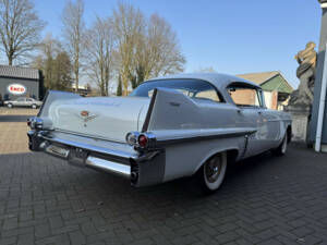 Imagen 5/34 de Cadillac 62 Sedan DeVille (1957)