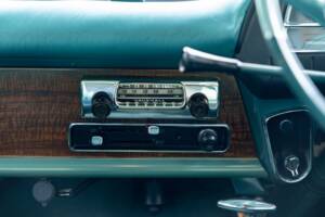 Bild 44/50 von Vauxhall Cresta (1961)