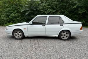 Image 6/8 of Alfa Romeo 75 2.0 TD (1986)