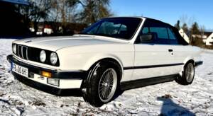 Imagen 1/10 de BMW 325i (1987)