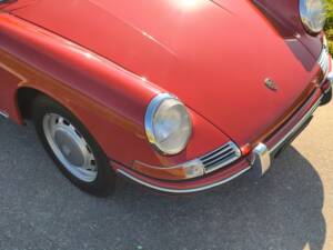 Image 16/19 of Porsche 912 (1967)