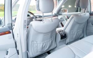 Image 24/45 of Mercedes-Benz S 55 AMG (2000)