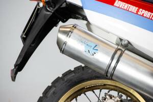 Bild 32/50 von Honda DUMMY (1990)