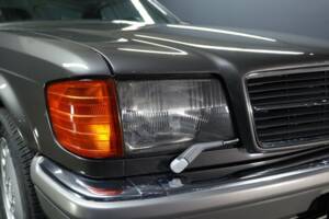 Image 20/30 of Mercedes-Benz 560 SEC (1988)