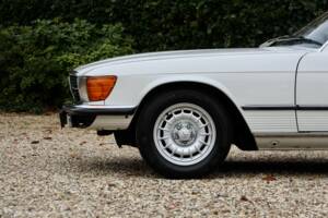 Bild 22/50 von Mercedes-Benz 280 SL (1977)