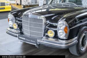 Image 10/15 de Mercedes-Benz 300 SEL 6.3 (1972)