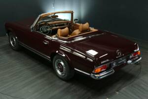 Bild 37/50 von Mercedes-Benz 280 SL (1971)