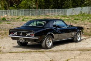 Image 15/22 of Chevrolet Camaro SS Sport (1968)