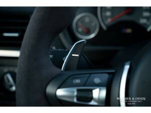 Image 10/50 of BMW M4 CS (2018)