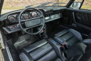Afbeelding 3/50 van Porsche 911 Turbo 3.3 (1983)