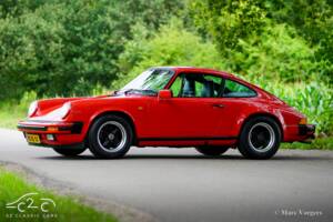 Image 28/63 of Porsche 911 Carrera 3.2 (1986)