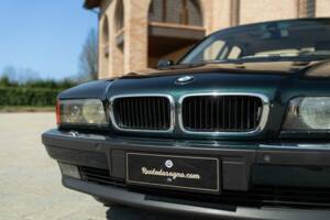 Bild 23/50 von BMW 725tds (1997)