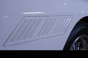 Image 13/36 of Ferrari 330 GT 2+2 (1964)