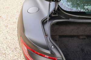 Image 44/50 de Aston Martin Vanquish (2017)