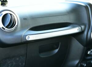 Image 47/50 de Jeep Wrangler Sahara 4.0L (2014)
