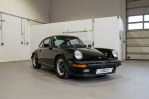 Image 8/38 of Porsche 911 Carrera 3.2 (1986)
