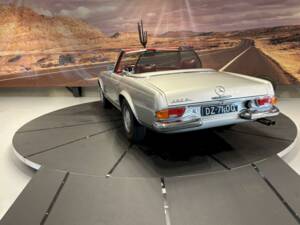 Bild 5/36 von Mercedes-Benz 280 SL (1970)