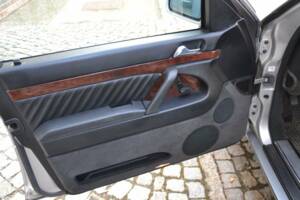 Imagen 13/18 de Mercedes-Benz 500 SE (1992)