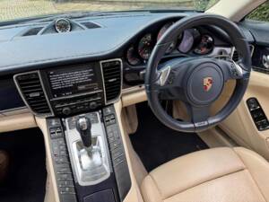 Bild 27/36 von Porsche Panamera 4S (2009)