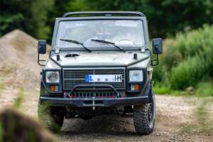 Image 2/14 of Peugeot P4 (1986)