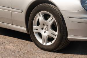 Image 9/50 of Mercedes-Benz CL 500 (2002)