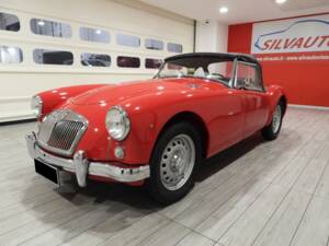 Image 13/15 of MG MGA Twin Cam (1959)