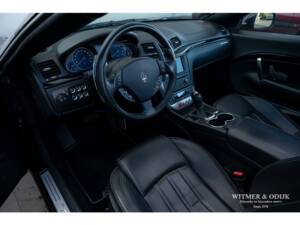 Imagen 3/42 de Maserati GranCabrio 4.7 (2010)