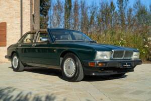Bild 2/50 von Daimler XJ 6 4.0 (1991)