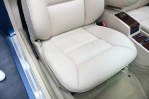 Bild 19/30 von Mercedes-Benz 300 CE-24 (1993)