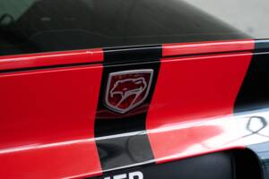 Image 21/50 of Dodge Viper GTS (2005)
