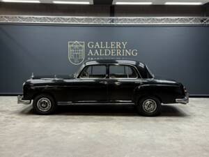 Image 8/50 of Mercedes-Benz 220 S (1955)