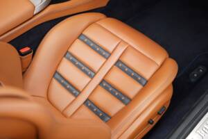 Image 19/50 de Ferrari California (2012)
