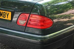 Image 50/50 of Mercedes-Benz E 320 (1998)