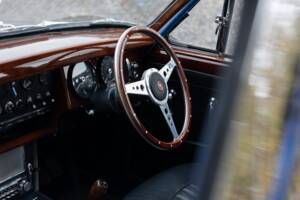 Bild 33/44 von Jaguar 340 (1968)