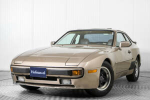 Afbeelding 3/50 van Porsche 944 (1983)