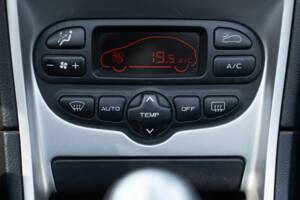 Bild 43/50 von Peugeot 307 CC 2.0i (2004)