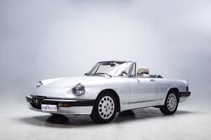 Imagen 3/36 de Alfa Romeo 2.0 Spider (1990)
