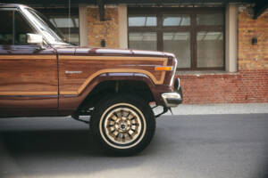 Image 11/96 of Jeep Wagoneer Limited (1982)
