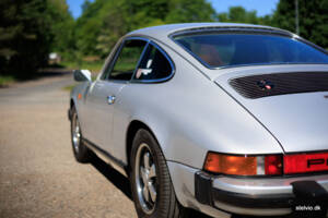 Image 29/42 de Porsche 911 2.7 (1974)