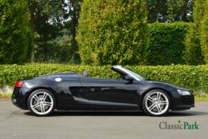 Image 6/50 of Audi R8 Spyder 4.2 FSI Quattro (2011)